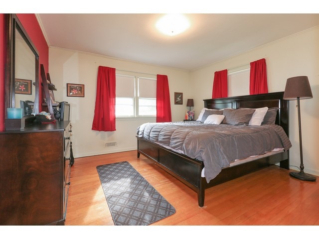 34 S Meyer Ct, Des Plaines, IL 60016 photo 10