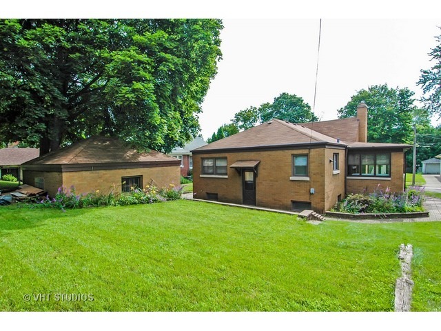 332 Elm St, Elgin, IL 60123 photo 9