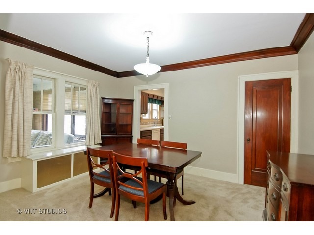 332 Elm St, Elgin, IL 60123 photo 4