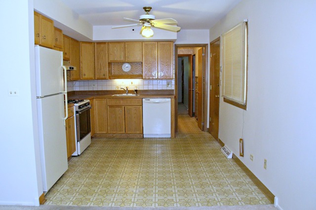 501 Ambleside Rd, Des Plaines, IL 60016 photo 5