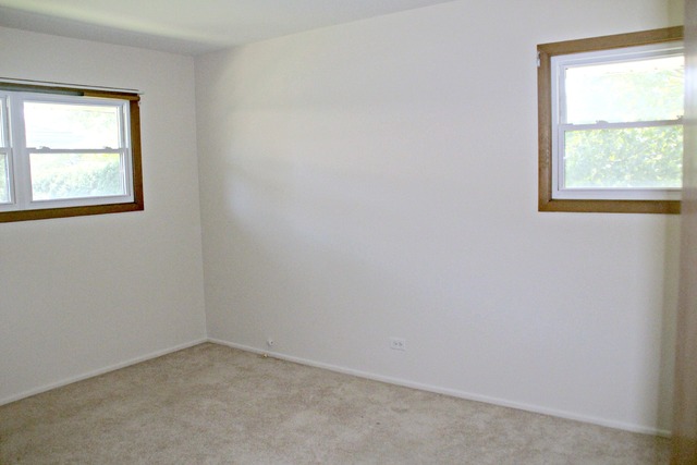 501 Ambleside Rd, Des Plaines, IL 60016 photo 9