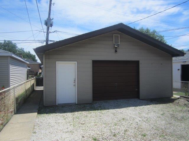 5527 S Kenneth Ave, Chicago, IL 60629 photo 19