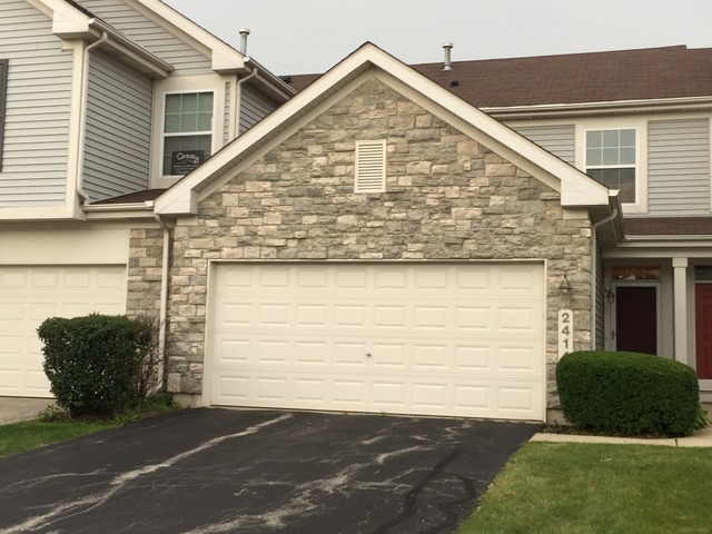 2414 Georgetown Cir, Aurora, IL 60506 photo 1