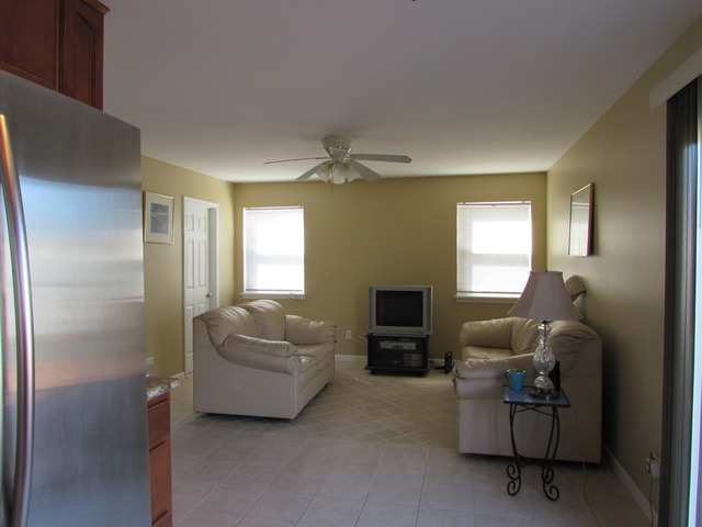 1034 Legrande Ave, Aurora, IL 60506 photo 6