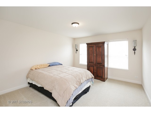 3114 Holden St, Elgin, IL 60124 photo 11