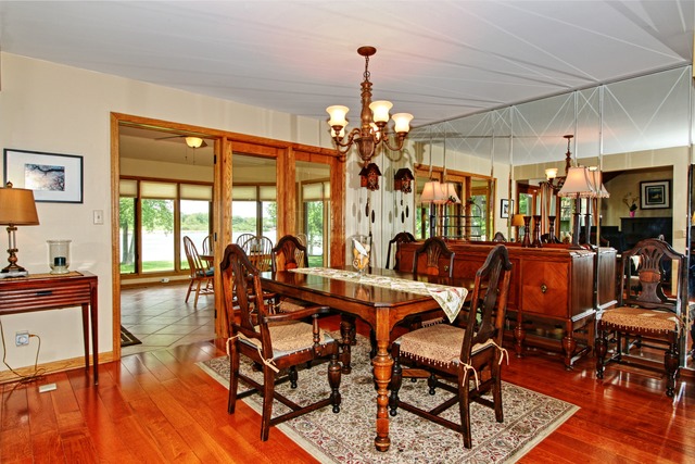 2935 Sterling Dr, Mchenry, IL 60050 photo 4