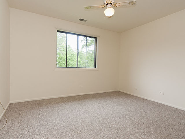 505 Mchenry Rd #2b, Wheeling, IL 60090 photo 11
