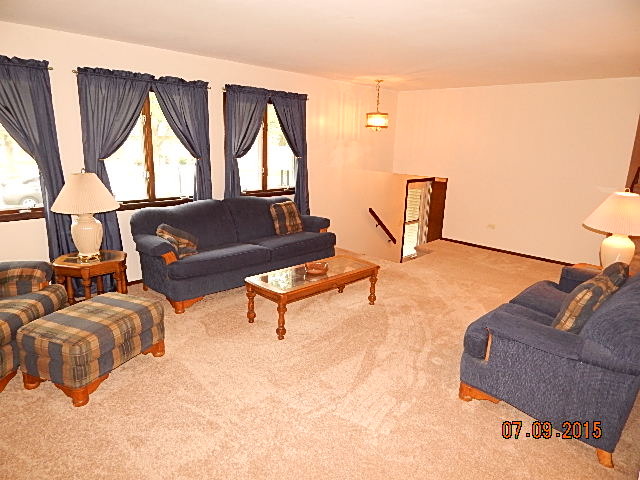 3025 191st Pl, Lansing, IL 60438 photo 3