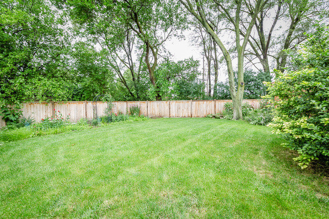 576 Byrd Rd, Riverside, IL 60546 photo 23