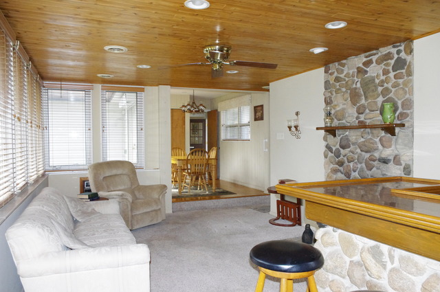 3400 Peacock Ln, Rolling Meadows, IL 60008 photo 8