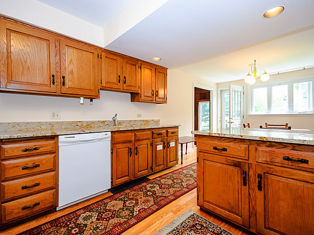 910 Monroe St, Evanston, IL 60202 photo 11