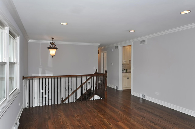 1730 W Catalpa Ln, Mount Prospect, IL 60056 photo 3