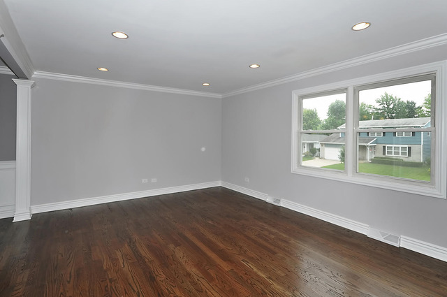 1730 W Catalpa Ln, Mount Prospect, IL 60056 photo 4