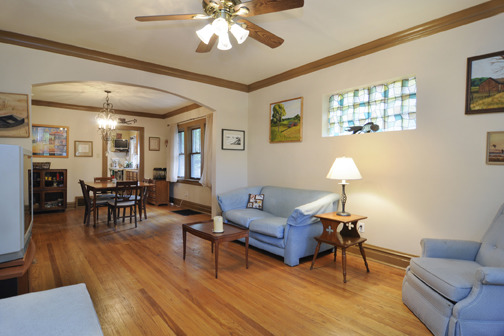 913 Webster Ave, Wheaton, IL 60187 photo 3