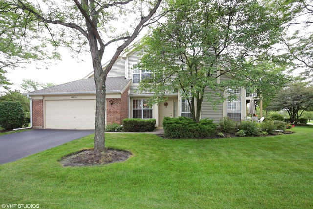 450 Cromwell Cir #4, Bartlett, IL 60103 photo 1
