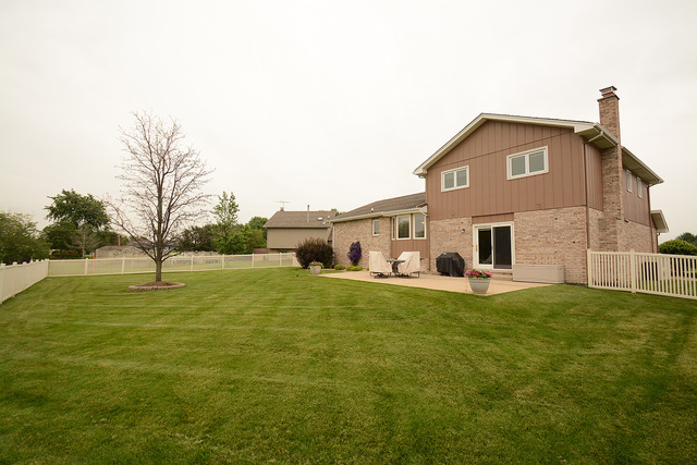 7454 W Haystack Dr, Frankfort, IL 60423 photo 22