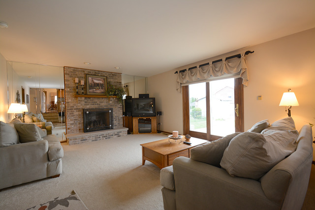 7454 W Haystack Dr, Frankfort, IL 60423 photo 6