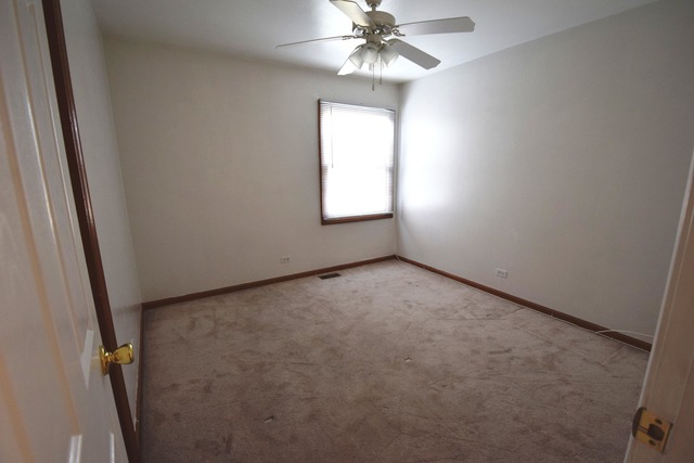 203 Seafarer Dr, Grayslake, IL 60030 photo 9