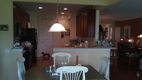 2803 Edgewater Dr, Elgin, IL 60124 photo 7