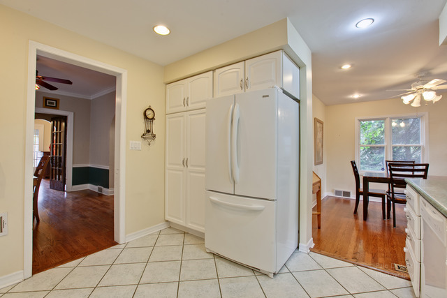 4316 N Tripp Ave, Chicago, IL 60641 photo 10