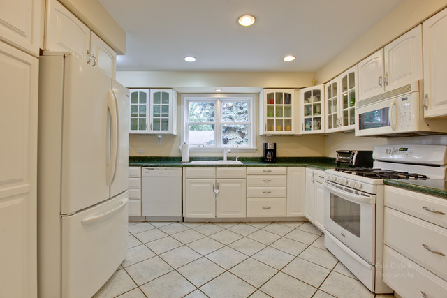 4316 N Tripp Ave, Chicago, IL 60641 photo 8