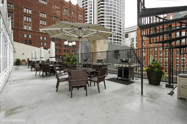 111 E Chestnut St #57f, Chicago, IL 60611 photo 16