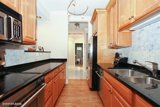 111 E Chestnut St #57f, Chicago, IL 60611 photo 5