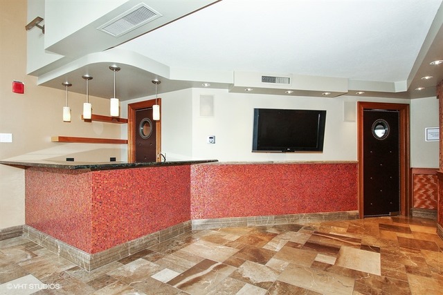 111 E Chestnut St #57f, Chicago, IL 60611 photo 12