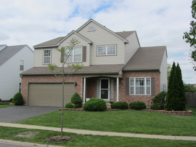 1960 Woodhaven Dr, Bartlett, IL 60103 photo 1