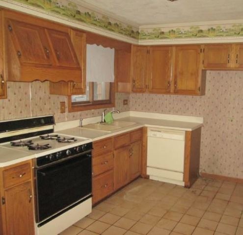 17339 Burnham Ave, Lansing, IL 60438 photo 6
