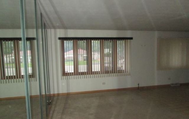 17339 Burnham Ave, Lansing, IL 60438 photo 5