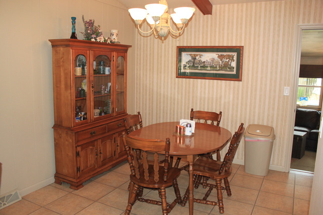 1508 E 18th St, Sterling, IL 61081 photo 2