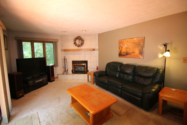 8163 Mccurry Rd, Roscoe, IL 61073 photo 9
