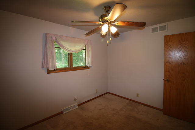 8163 Mccurry Rd, Roscoe, IL 61073 photo 14
