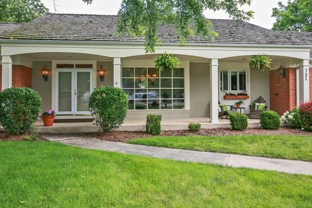 721 Walnut Rd, Barrington, IL 60010 photo 2