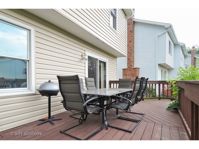 1670 Hinterlong Ln, Naperville, IL 60563 photo 11