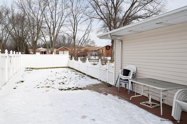 1176 Ridgeway Dr, Elgin, IL 60123 photo 19