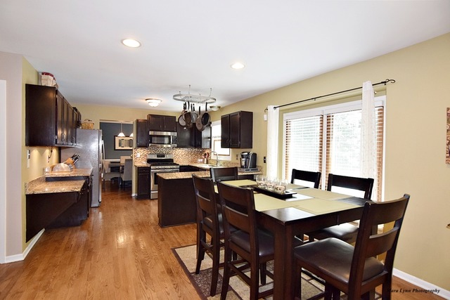 424 Appleton Dr, Batavia, IL 60510 photo 4
