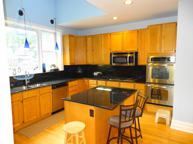 802 Madison St, Evanston, IL 60202 photo 6