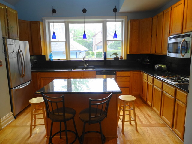 802 Madison St, Evanston, IL 60202 photo 7