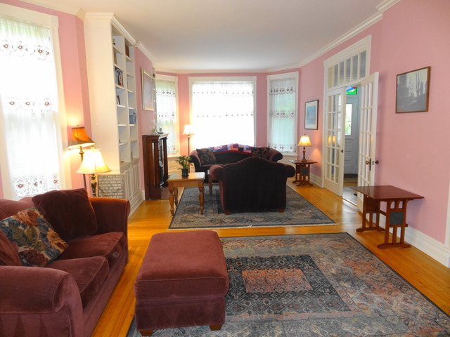 802 Madison St, Evanston, IL 60202 photo 2