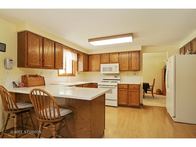 17529 W Hawk Ct, Gurnee, IL 60031 photo 7
