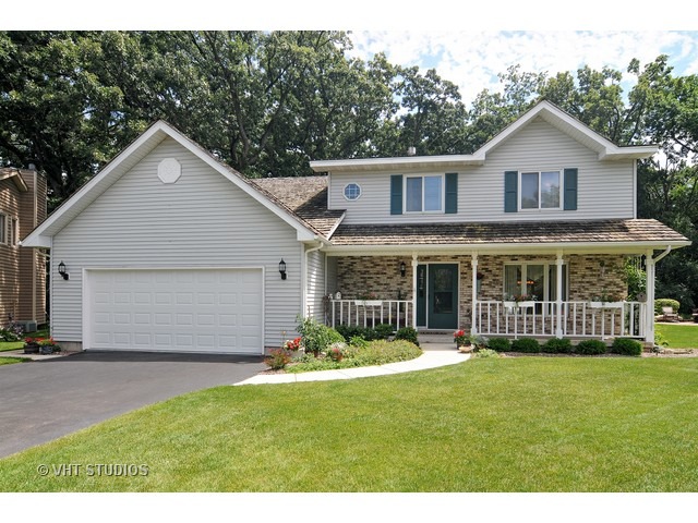 17529 W Hawk Ct, Gurnee, IL 60031 photo 1