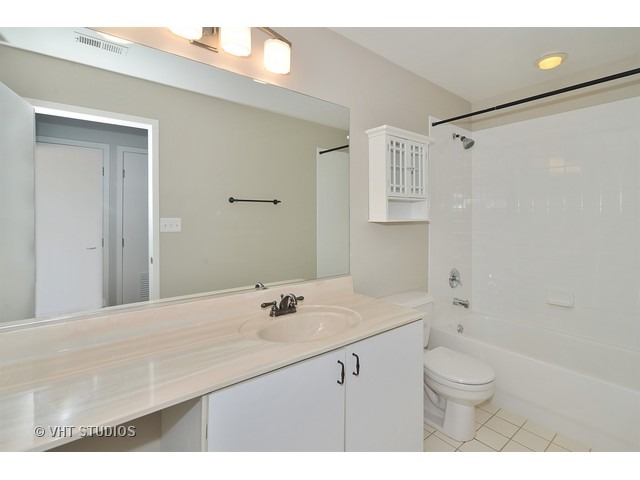 811 S Lytle St #203, Chicago, IL 60607 photo 6