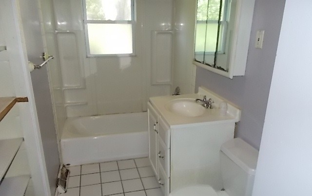 23 Circle East Dr, Montgomery, IL 60538 photo 4