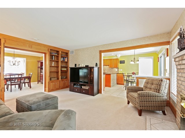 2321 Appleby Ct, Wheaton, IL 60189 photo 5