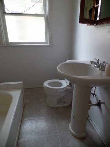 5930 W Erie St, Chicago, IL 60644 photo 5