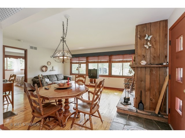 1113 Pine St, Fox River Grove, IL 60021 photo 6