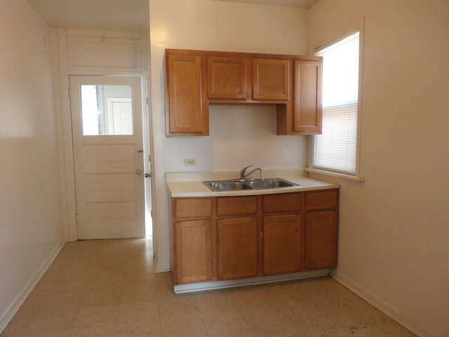 1124 Union Ave, Chicago Heights, IL 60411 photo 5