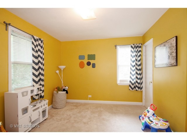 5524 Middaugh Ave, Downers Grove, IL 60516 photo 9